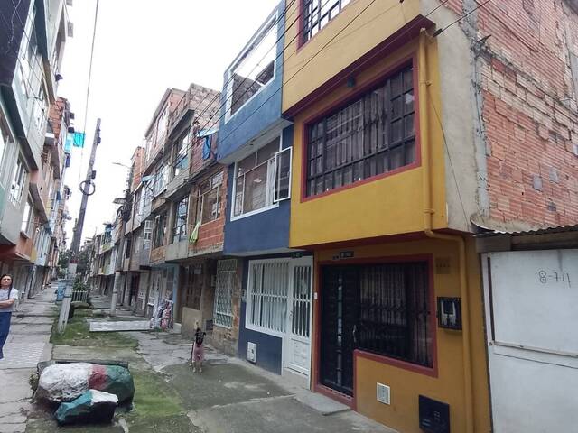 #16 - Casa para Venta en Bogotá - DC - 3