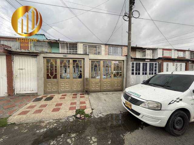 #80 - Casa para Venta en Bogotá - DC - 1