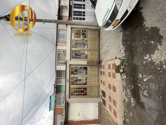 #80 - Casa para Venta en Bogotá - DC - 2